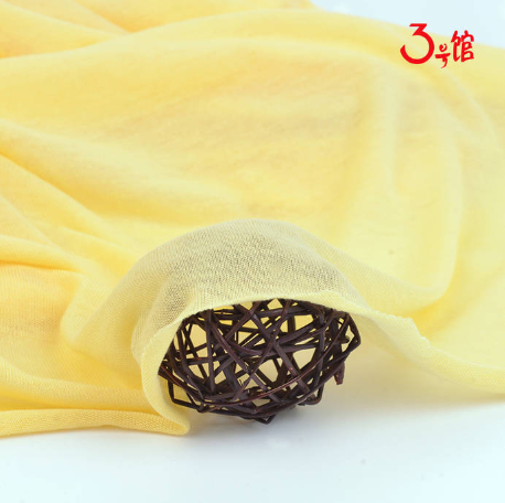 什么是聚酯纖維<a href=http://www.5ball.cn/ target='_blank'>面料</a>？聚酯纖維有什么特點?